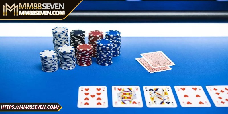 Vòng flop trong game poker